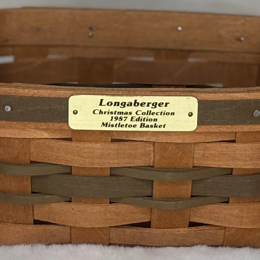 Longaberger Small Vintage 1987 Christmas Mistletoe Basket With Green Stripes